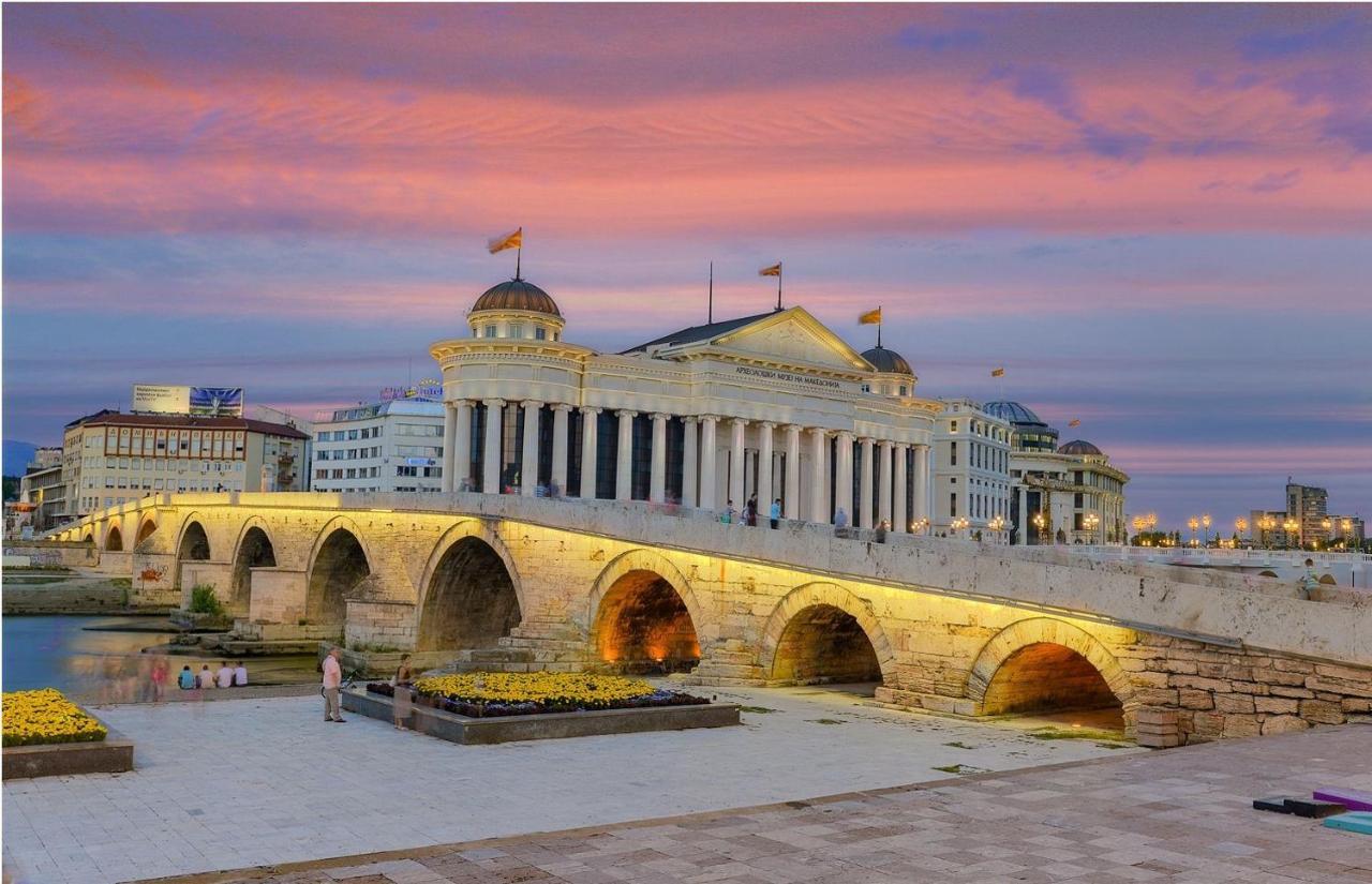 Tea'S Apartment, Skopje City - Centre Luaran gambar